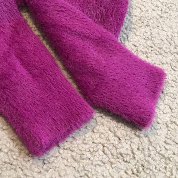 Splendid V Neck Sweater - Picture 6 of 6